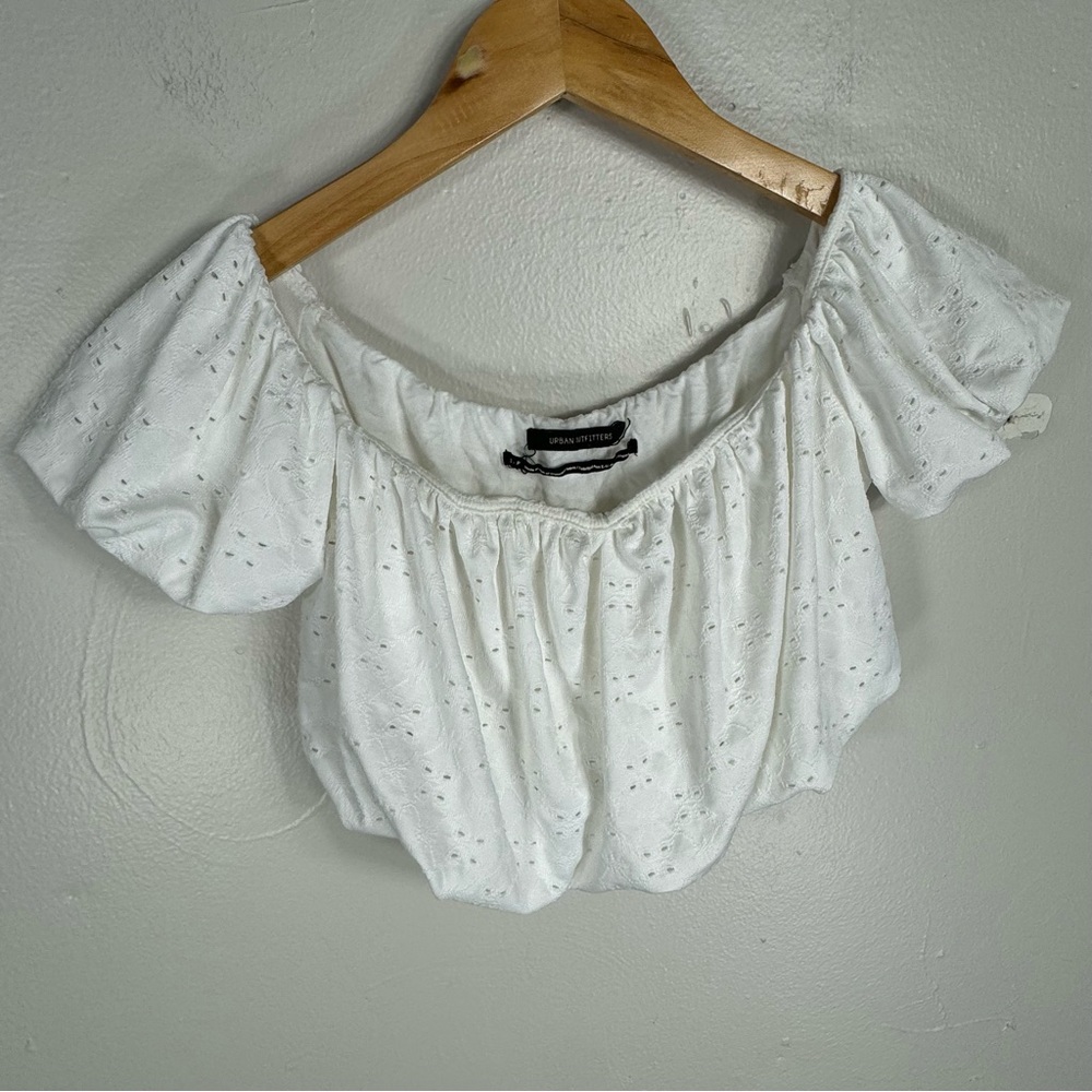 urban outfitters crop bubble hem puff sleeve peasant top eyelet lace white small